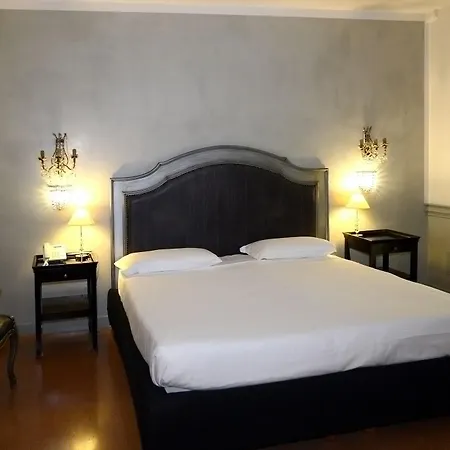Foscarini Cornaro Отель